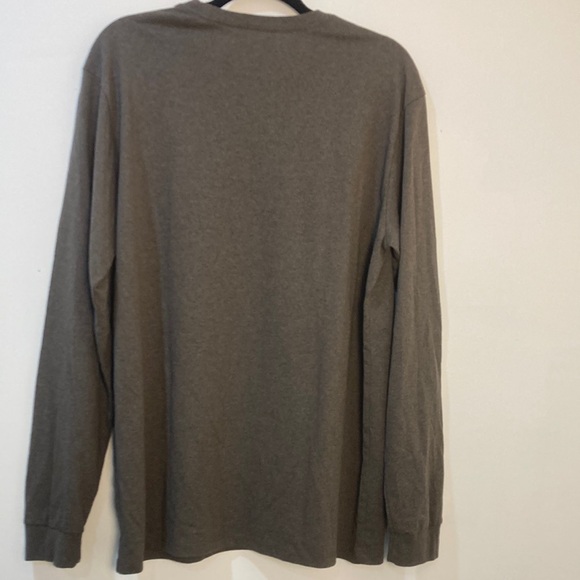 Men's NWT Patagon Gray Long Sleeve Shirt with Red Pocket - Picture 4 of 4